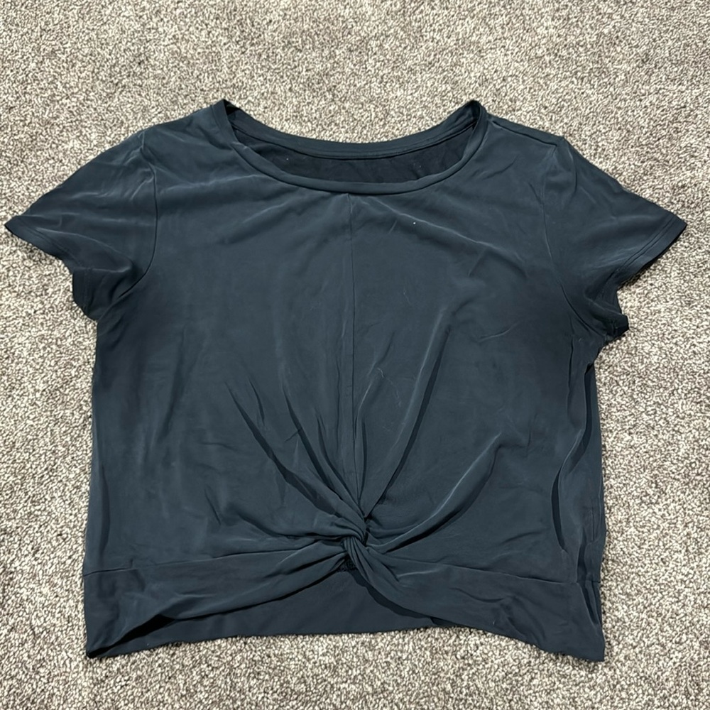 Crop top workout shirt